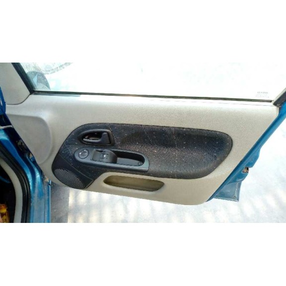 renault clio ii fase ii (b/cb0) del año 2001