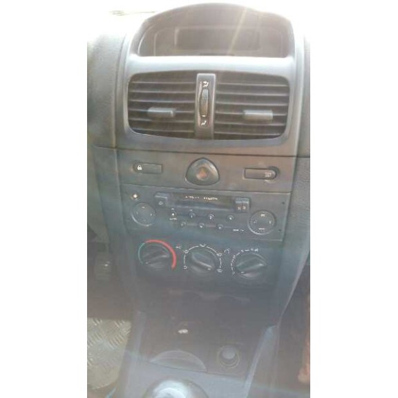 renault clio ii fase ii (b/cb0) del año 2001