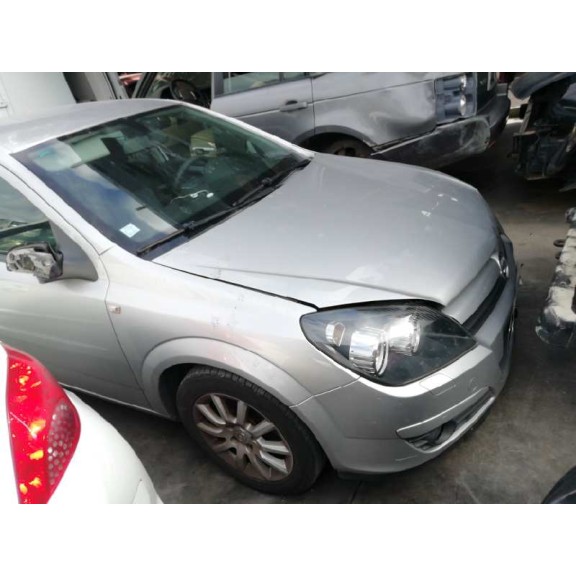 opel astra h berlina del año 2005