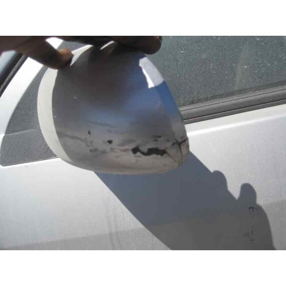 ford focus berlina (cak) del año 2000