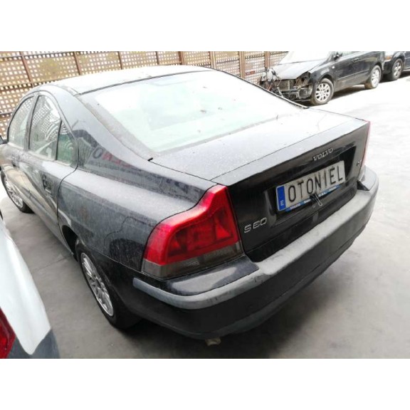 volvo s60 berlina del año 2003
