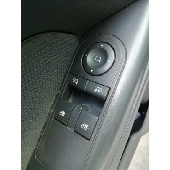 opel astra h berlina del año 2005