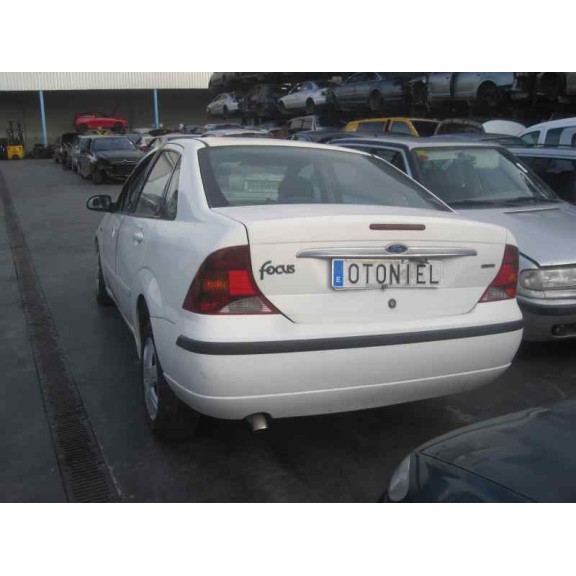 ford focus berlina (cak) del año 2003