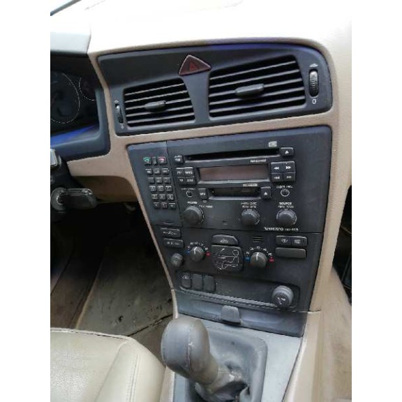 volvo s60 berlina del año 2003