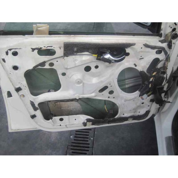 ford focus berlina (cak) del año 2003