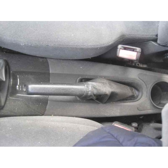 ford focus berlina (cak) del año 2003