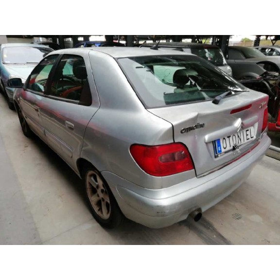 citroën xsara berlina del año 2004