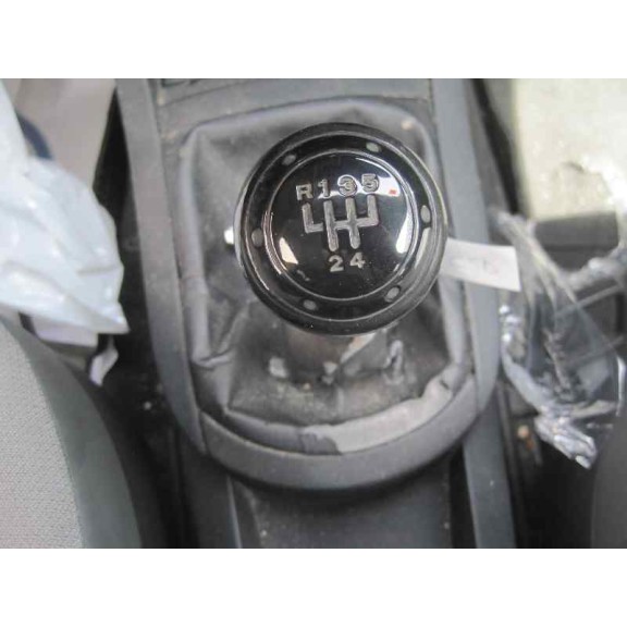 seat ibiza (6l1) del año 2004