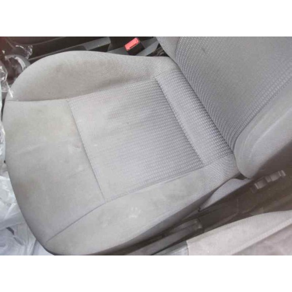 seat ibiza (6l1) del año 2004