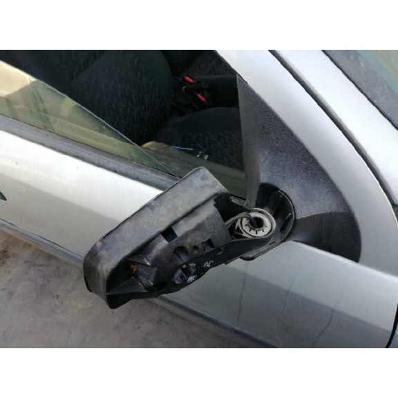 opel astra g berlina del año 2001