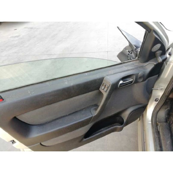 opel astra g berlina del año 2001