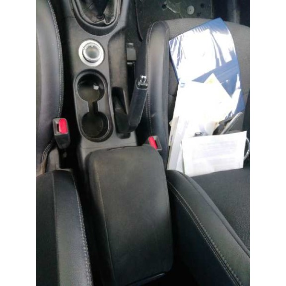 peugeot 4007 del año 2008