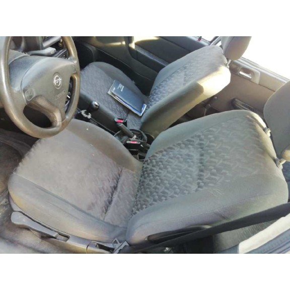 opel astra g berlina del año 2001