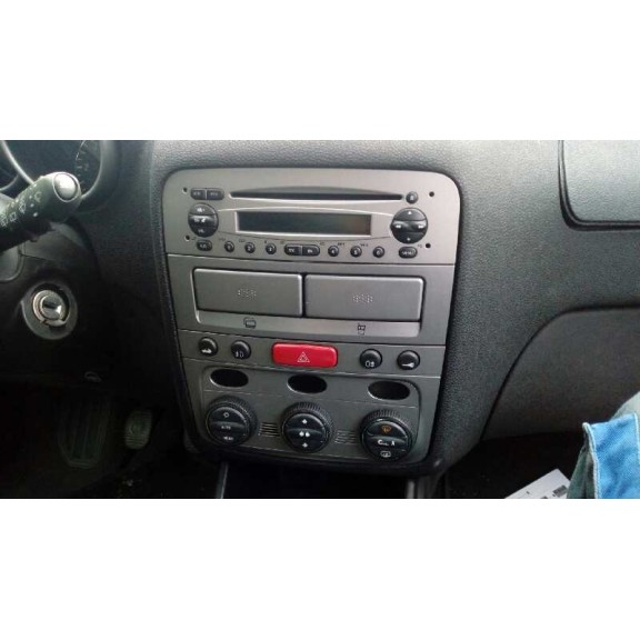 alfa romeo 147 (190) del año 2003