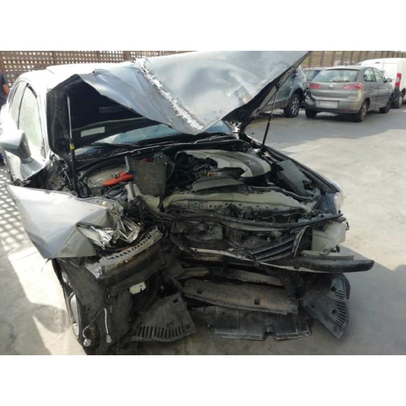 lexus is del año 2015