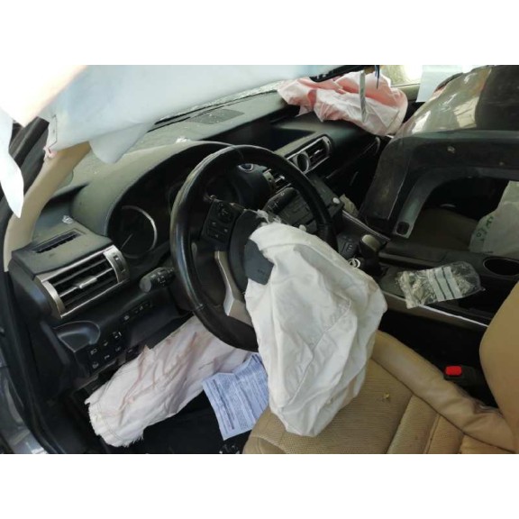 lexus is del año 2015