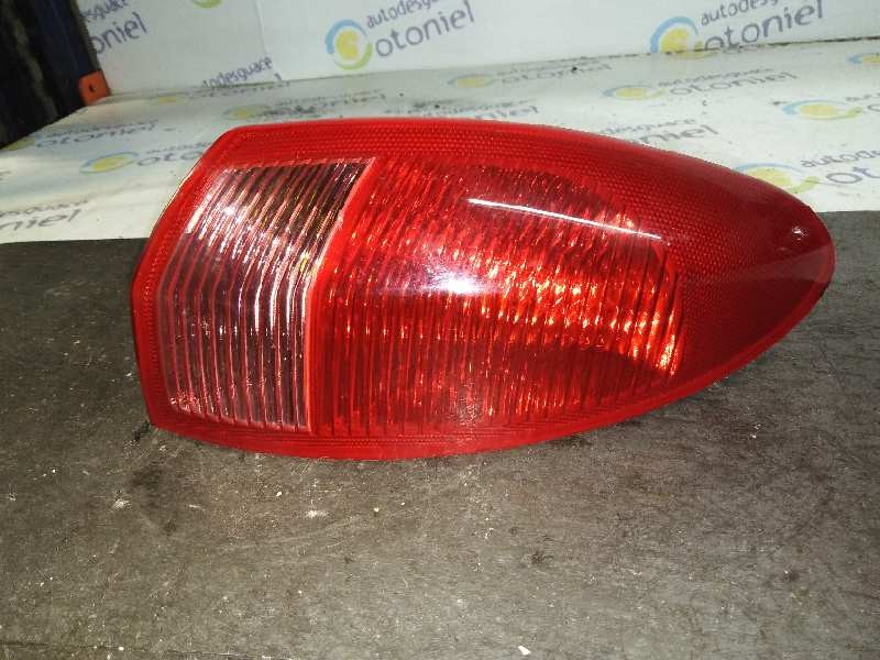 Recambio de piloto trasero derecho para alfa romeo 147 (190) 1.6 ts 105 distinctive referencia OEM IAM EXTERIOR  