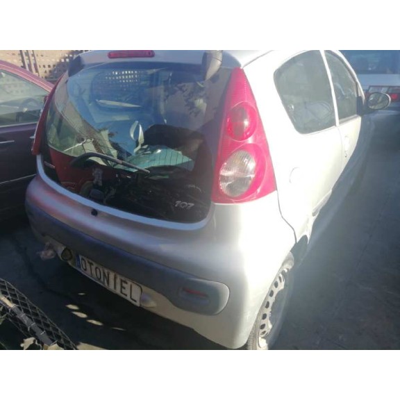 peugeot 107 del año 2006