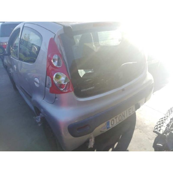 peugeot 107 del año 2006