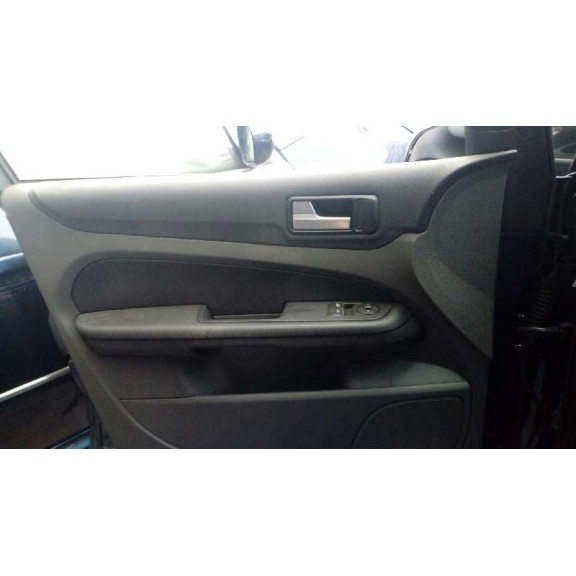 ford focus berlina (cap) del año 2005