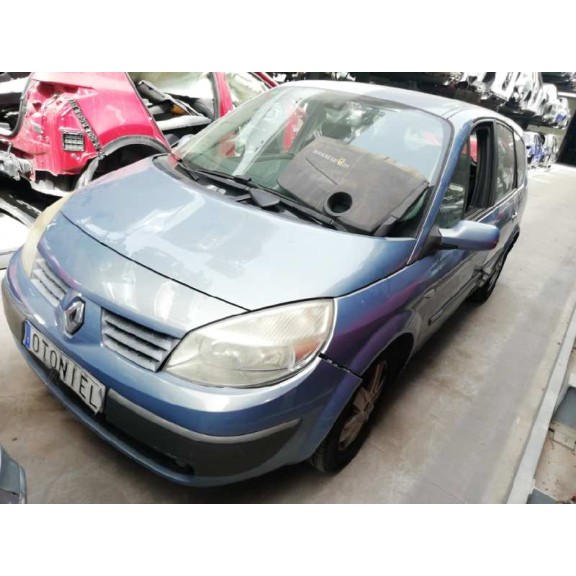 renault grand scenic del año 2004