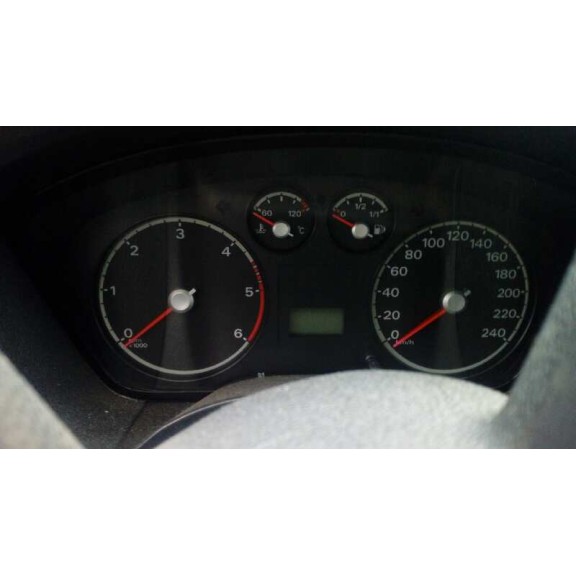 ford focus berlina (cap) del año 2005