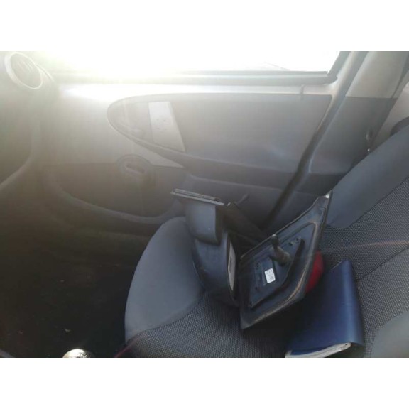 peugeot 107 del año 2006