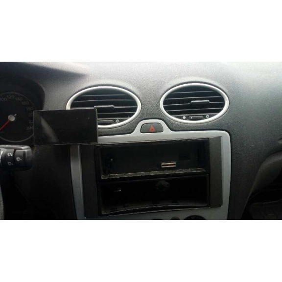 ford focus berlina (cap) del año 2005