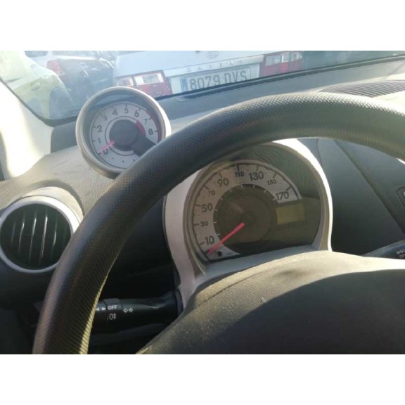 peugeot 107 del año 2006