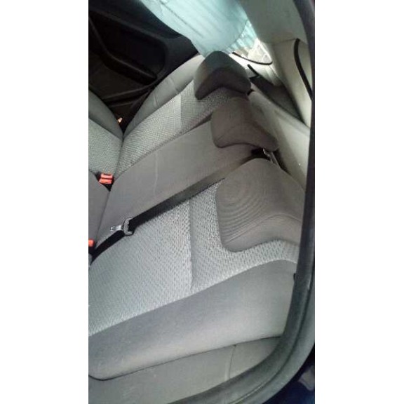 ford focus berlina (cap) del año 2005