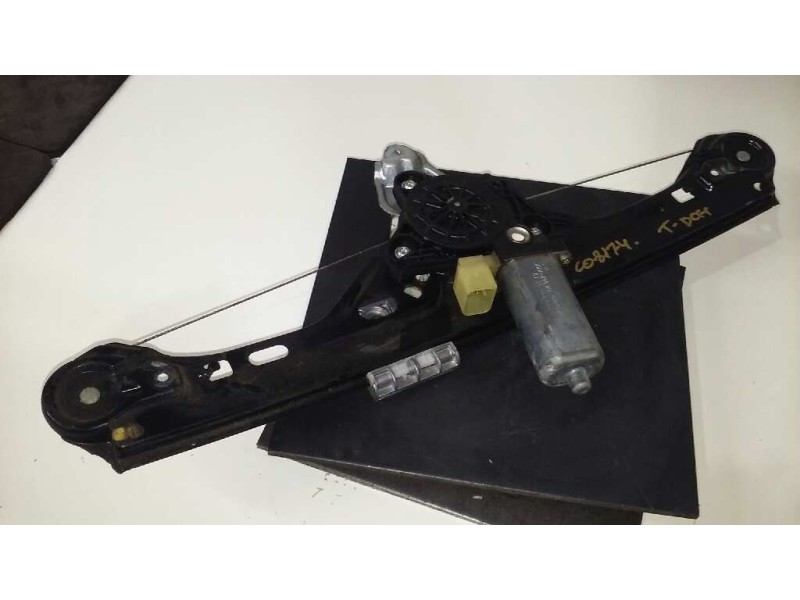 Recambio de elevalunas trasero derecho para mercedes-benz clase c (w203) berlina 220 cdi (203.006) referencia OEM IAM A203820304
