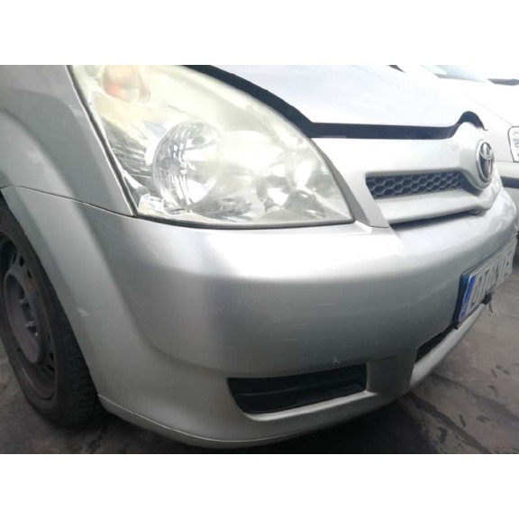 toyota corolla verso (r1) del año 2004