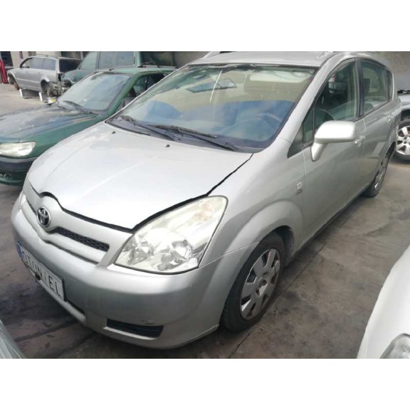 toyota corolla verso (r1) del año 2004