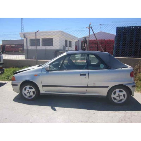 fiat punto cabrio (176) del año 2000