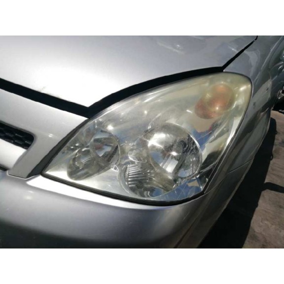 toyota corolla verso (r1) del año 2004