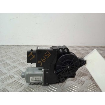 Recambio de motor elevalunas delantero izquierdo para kia cee´d drive referencia OEM IAM 82450A2010  6 PINS