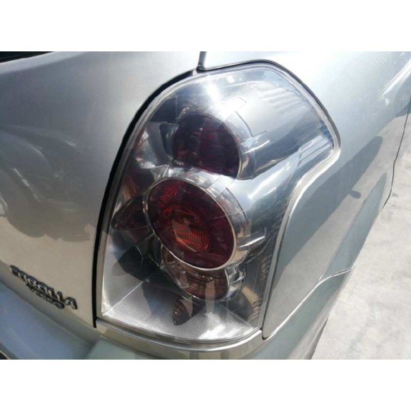 toyota corolla verso (r1) del año 2004