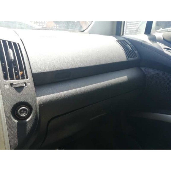 toyota corolla verso (r1) del año 2004