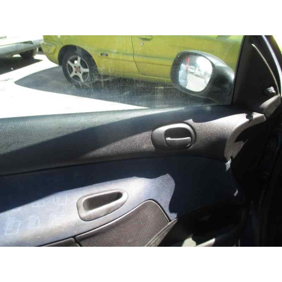 peugeot 206 berlina del año 2002