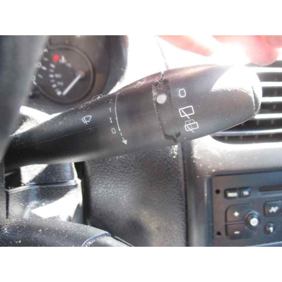 peugeot 206 berlina del año 2002