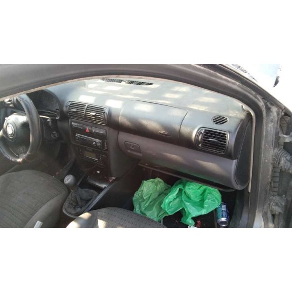 seat toledo (1m2) del año 2002