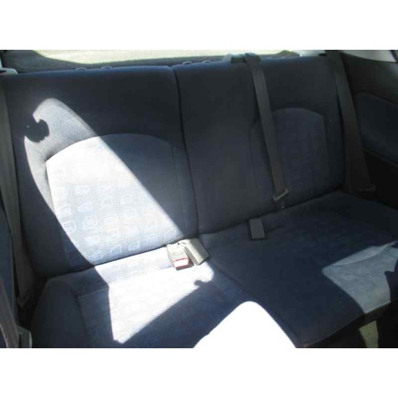 peugeot 206 berlina del año 2002