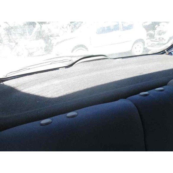 peugeot 206 berlina del año 2002