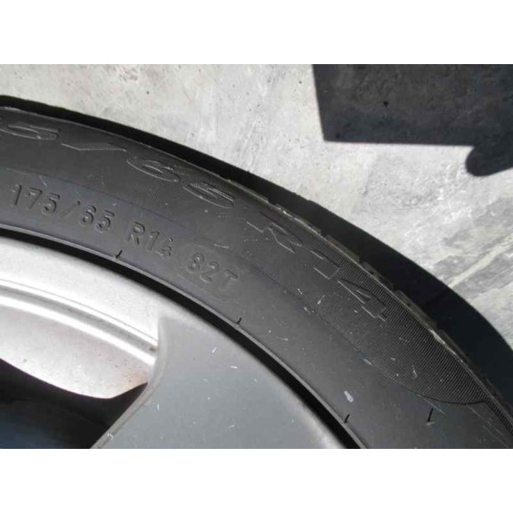 peugeot 206 berlina del año 2002