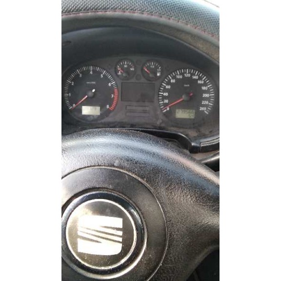 seat toledo (1m2) del año 2002