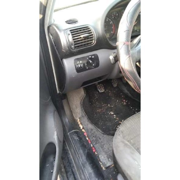 seat toledo (1m2) del año 2002