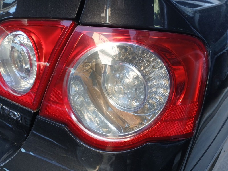 Recambio de piloto trasero derecho para volkswagen passat b6 (3c2) 2.0 tdi 16v referencia OEM IAM   