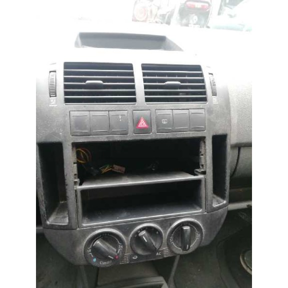 volkswagen polo (9n1) del año 2002