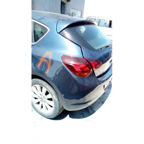 opel astra j lim. del año 2011