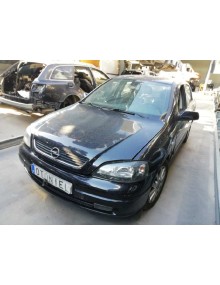 opel astra g berlina del año 2004